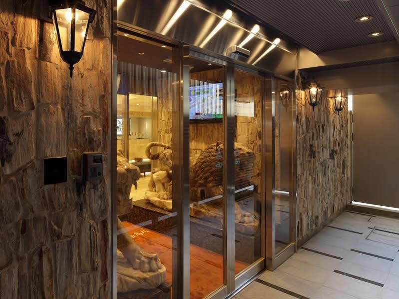 酒店 Check In Shijokarasuma 3*